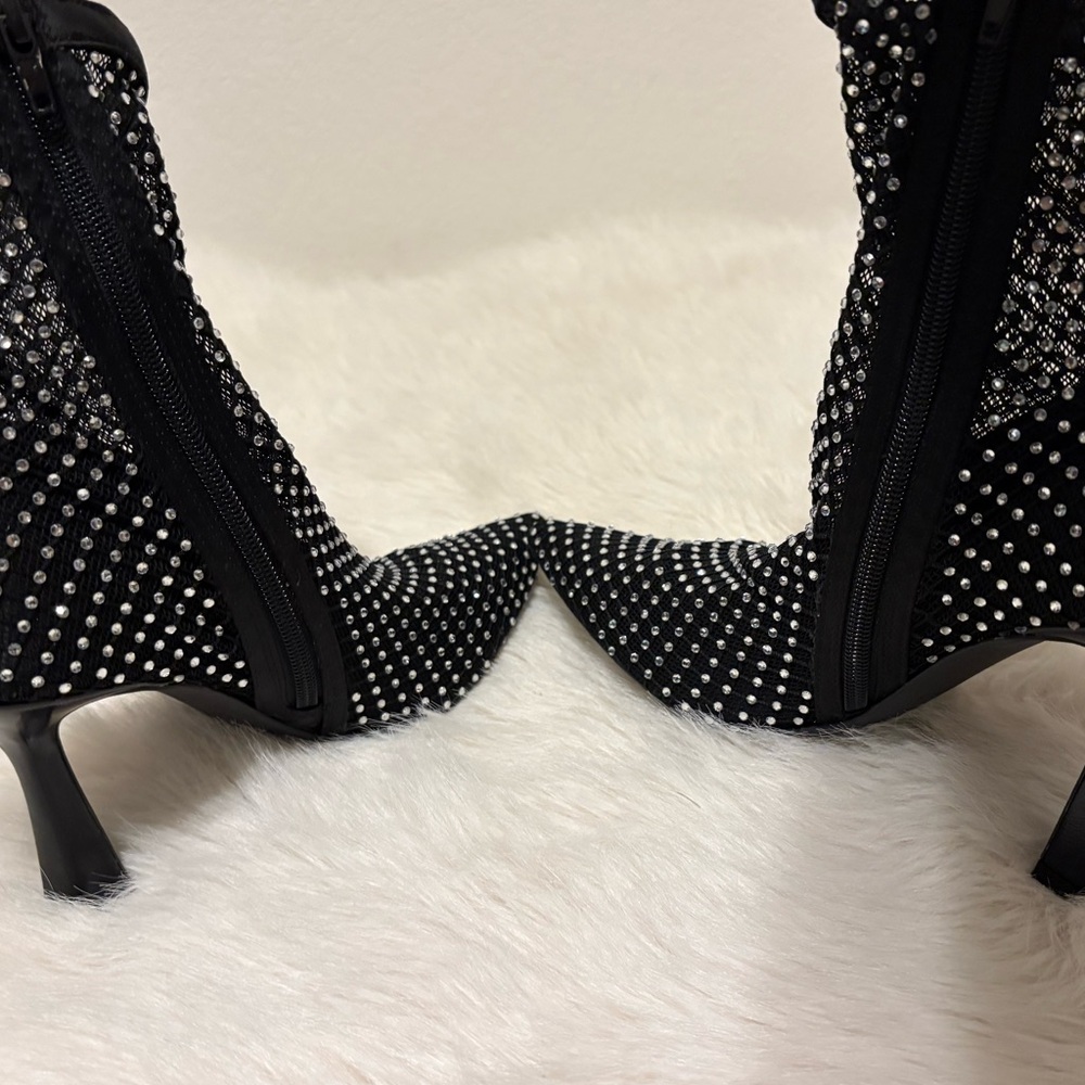 NWOT Elegant Black Studded Heeled Boots - Picture 6 of 9